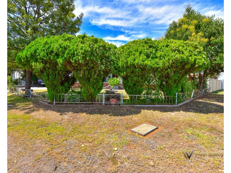 26 Mack Street, Tamworth NSW 2340