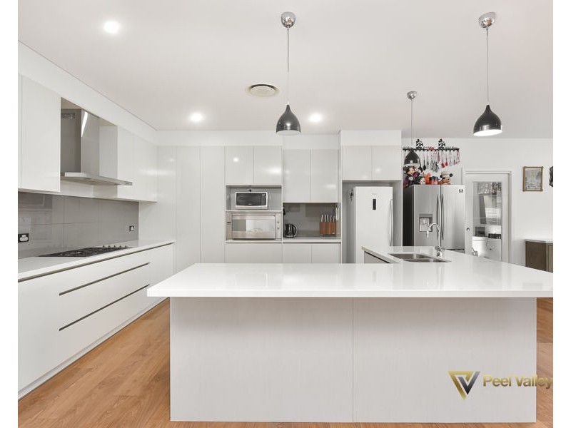 21 Garden Street, Kootingal NSW 2352