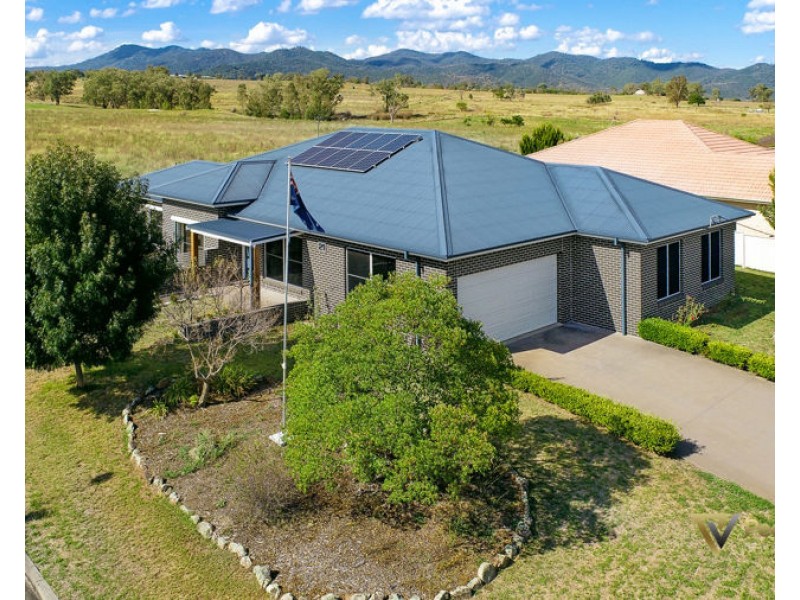 21 Garden Street, Kootingal NSW 2352