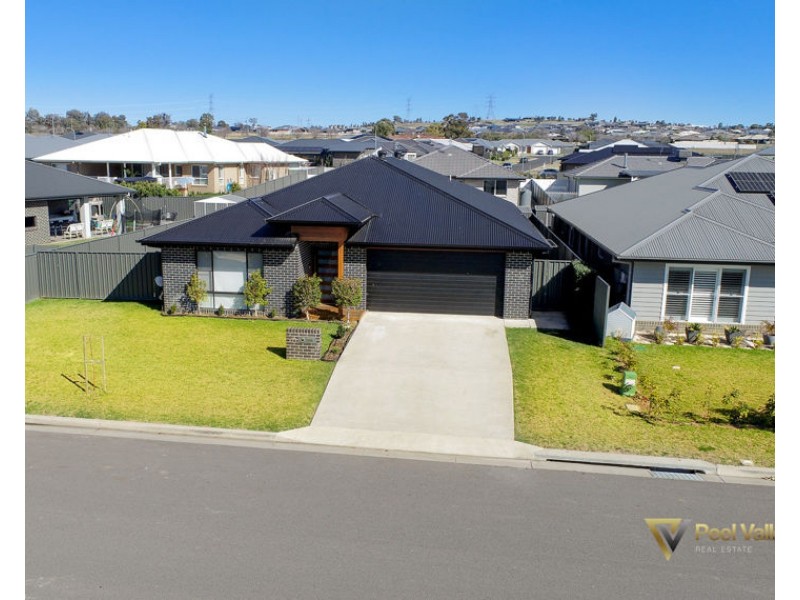 71 Warrah Drive, Tamworth NSW 2340