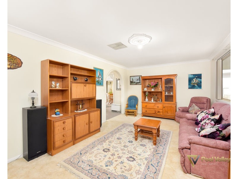 1 Mytelen Street, Kootingal NSW 2352