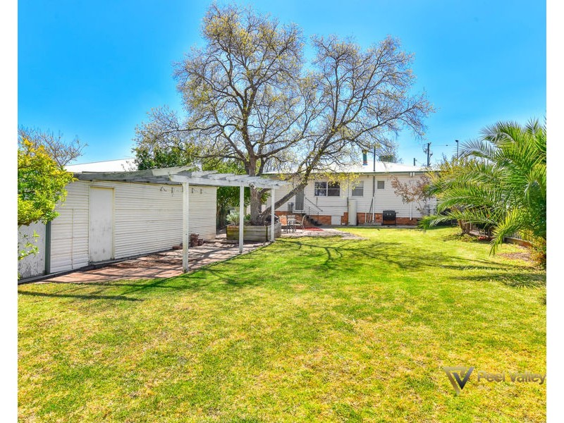 153 Piper Street East, Tamworth NSW 2340