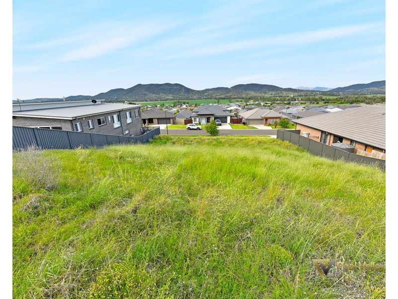 14 Currawong Drive Calala, Tamworth NSW 2340
