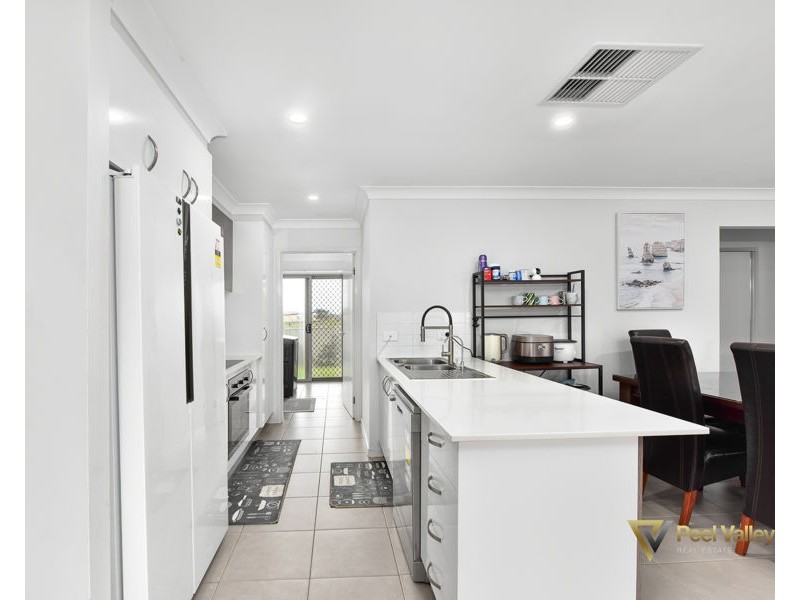 31 Tulipwood Crescent, Tamworth NSW 2340
