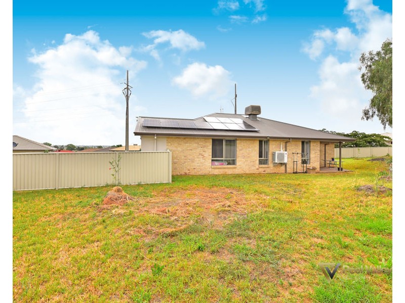 31 Tulipwood Crescent, Tamworth NSW 2340