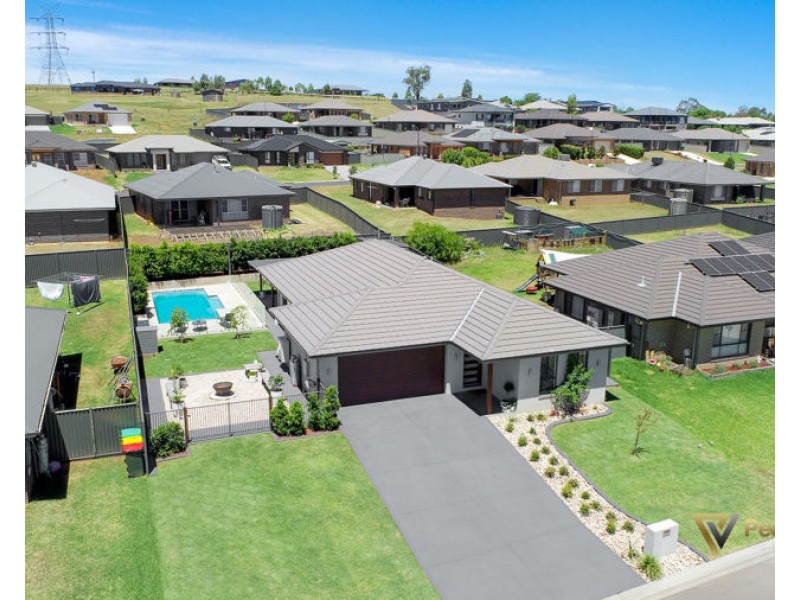 8 Galah Drive Calala, Tamworth NSW 2340
