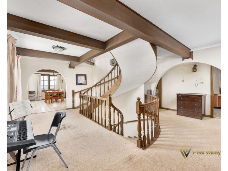 7 Alpen Place East, Tamworth NSW 2340