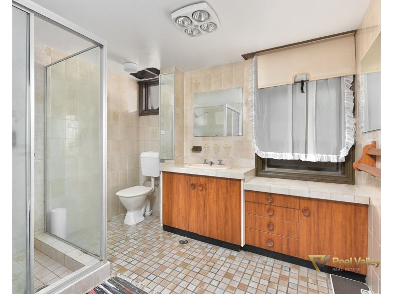 7 Alpen Place East, Tamworth NSW 2340