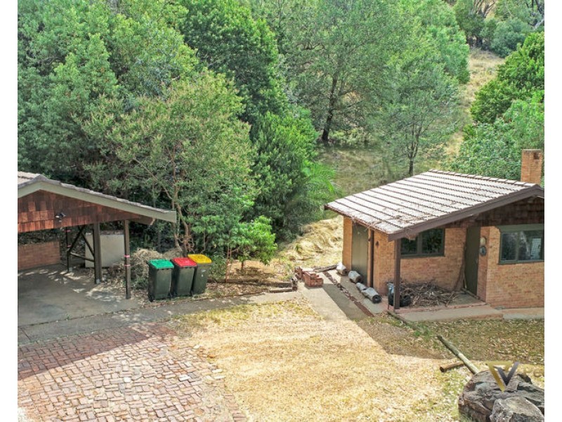 7 Alpen Place East, Tamworth NSW 2340