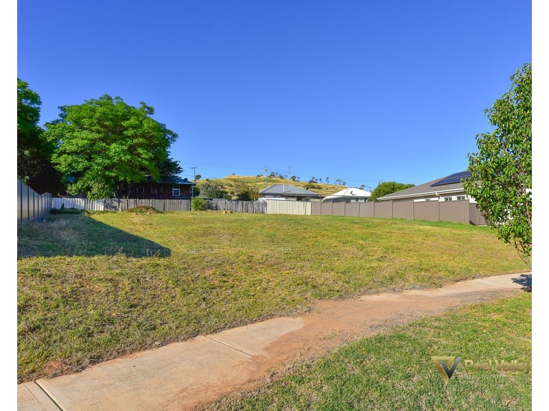 32 Francis Avenue North, Tamworth NSW 2340