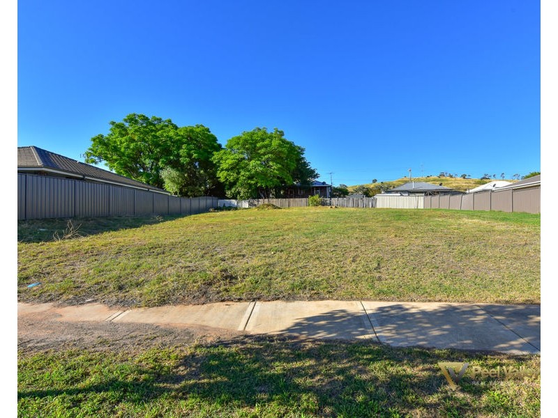 32 Francis Avenue North, Tamworth NSW 2340