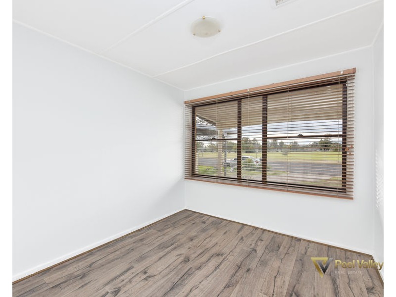 18 Waree Drive, Tamworth NSW 2340