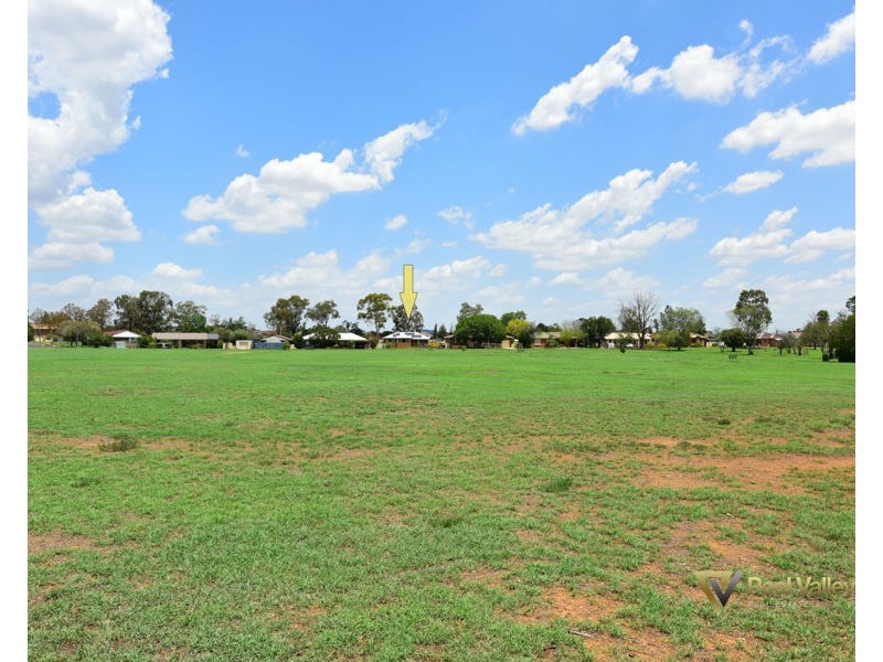 18 Waree Drive, Tamworth NSW 2340