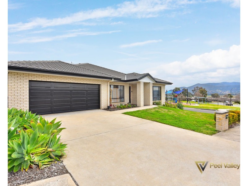 21 Falcon Drive Calala, Tamworth NSW 2340