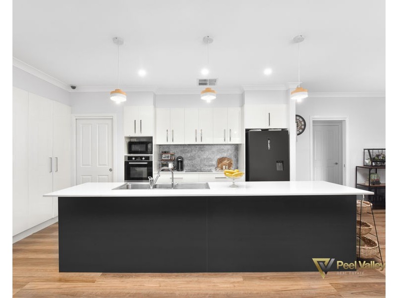 21 Falcon Drive Calala, Tamworth NSW 2340