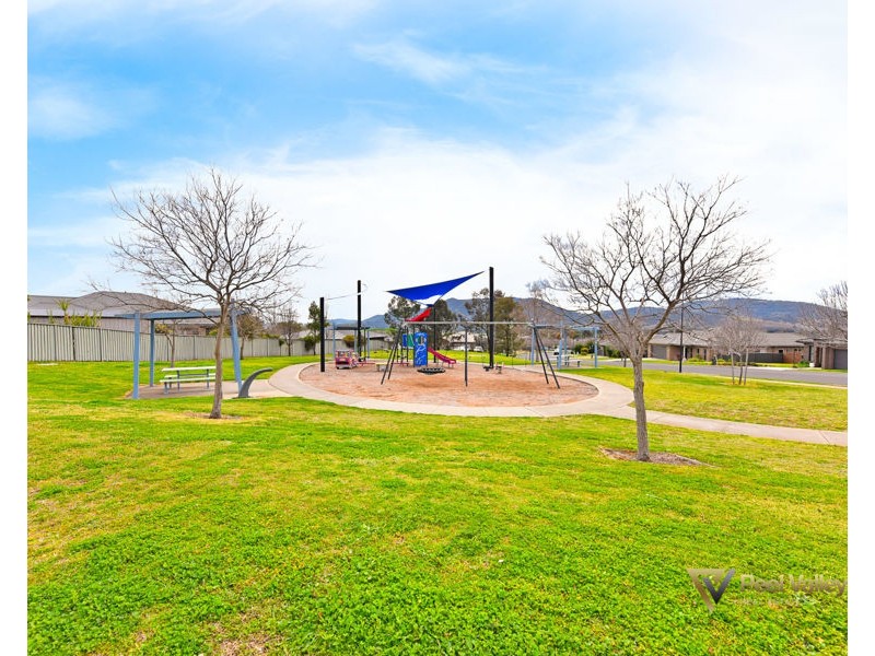 21 Falcon Drive Calala, Tamworth NSW 2340
