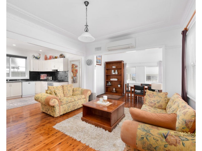 129 Piper Street, Tamworth NSW 2340