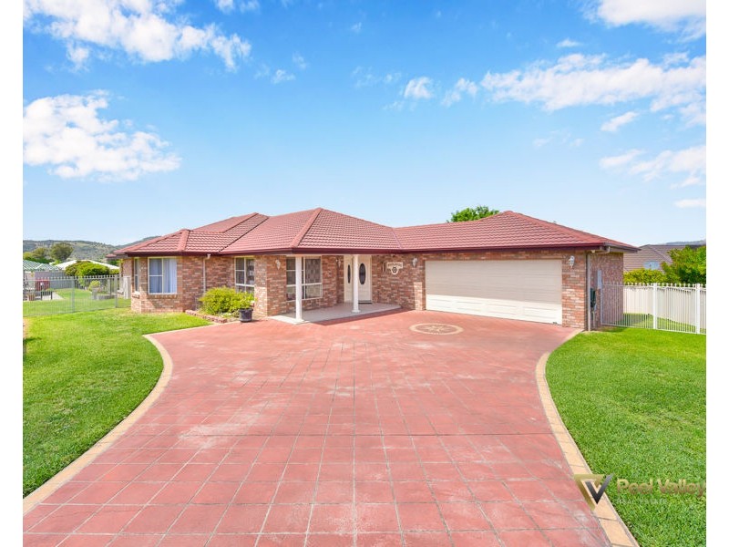 7 Acacia Place, Kootingal NSW 2352