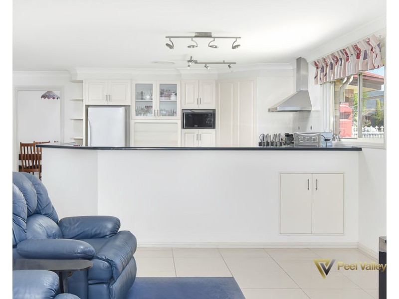 7 Acacia Place, Kootingal NSW 2352