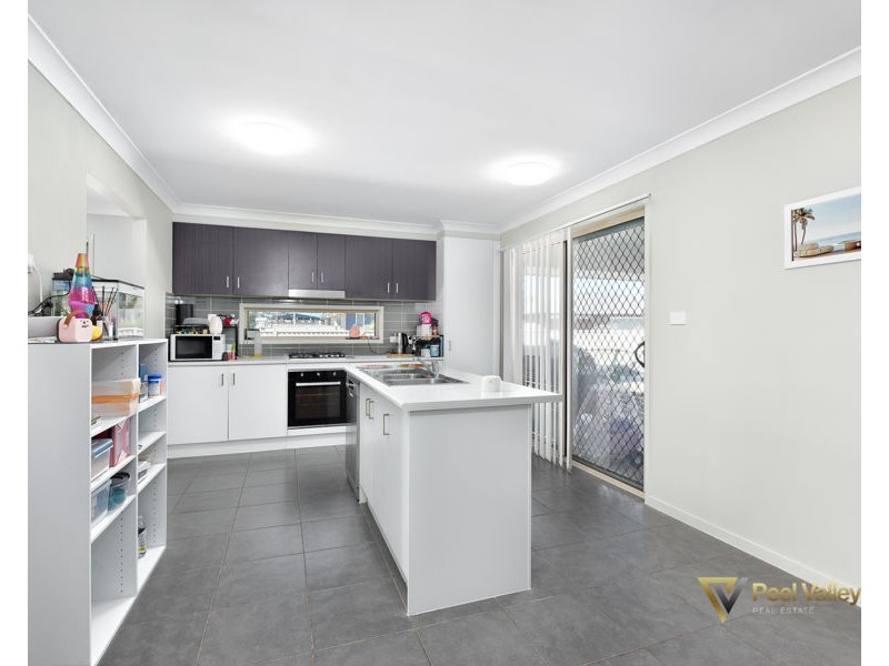 12 Carnegie Place, Tamworth NSW 2340