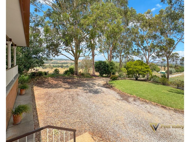 74 Martins Lane, Tamworth NSW 2340