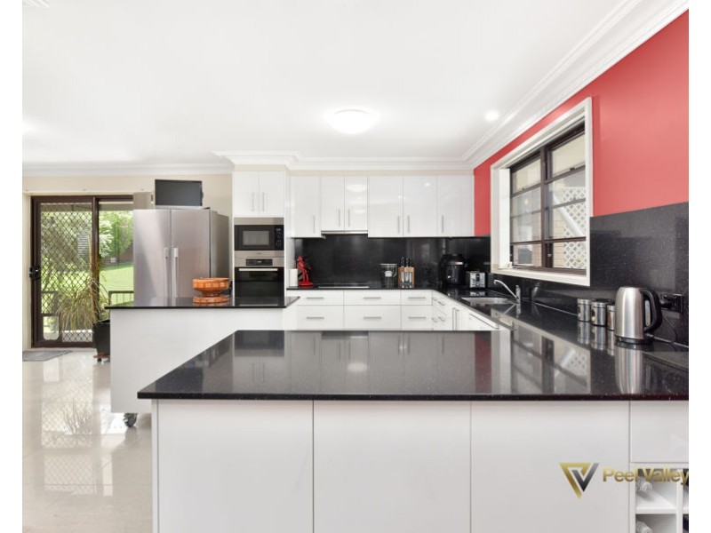 74 Martins Lane, Tamworth NSW 2340