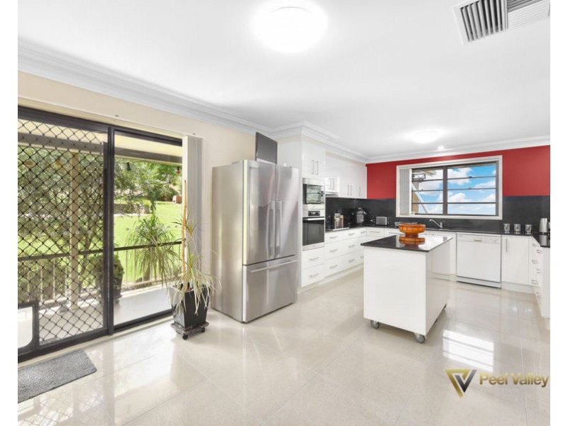 74 Martins Lane, Tamworth NSW 2340