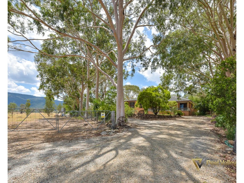 74 Martins Lane, Tamworth NSW 2340