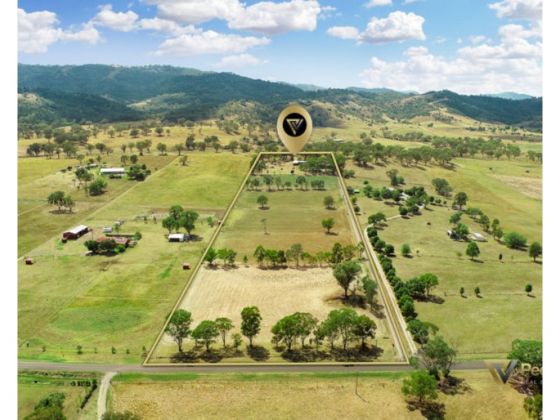 74 Martins Lane, Tamworth NSW 2340