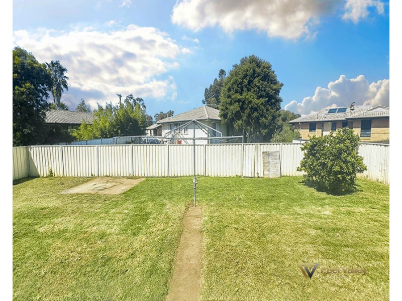 27 Sue Crescent, Tamworth NSW 2340