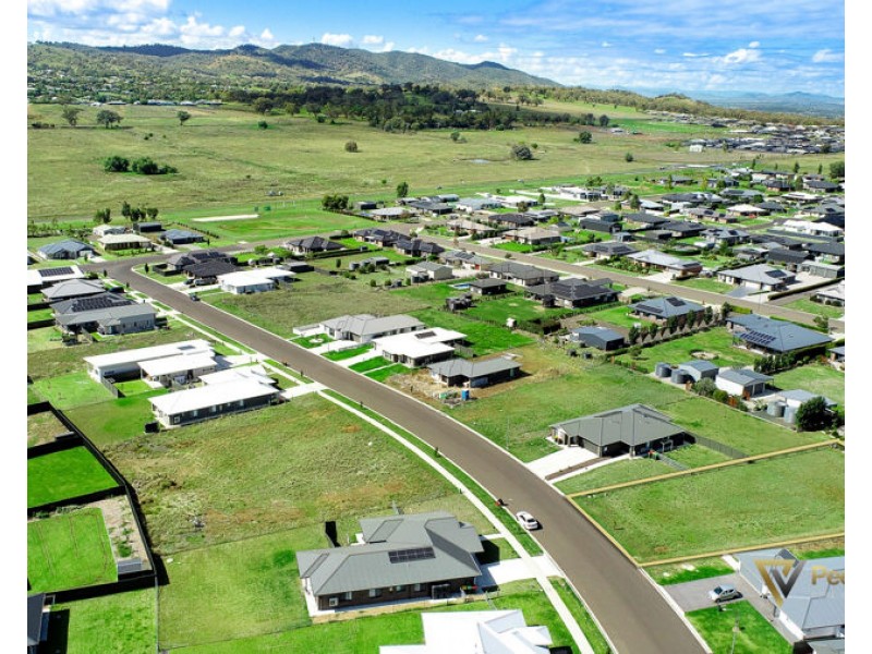 21 Kestral Street, Tamworth NSW 2340