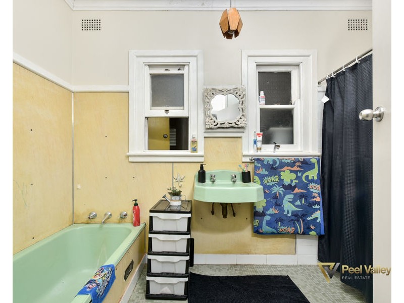 107 Robert Street, Tamworth NSW 2340