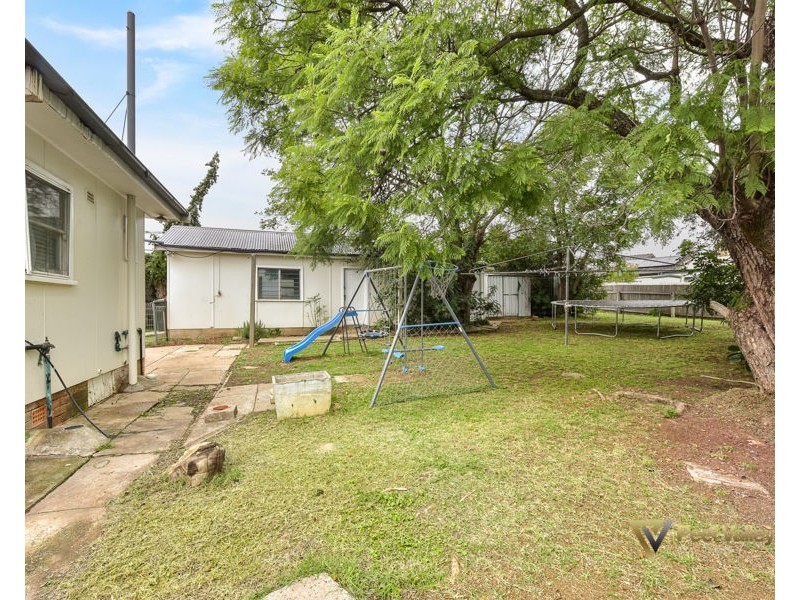 107 Robert Street, Tamworth NSW 2340