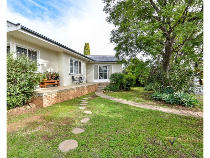 107 Robert Street, Tamworth NSW 2340