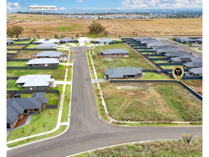 2 Hanbury Place, Tamworth NSW 2340