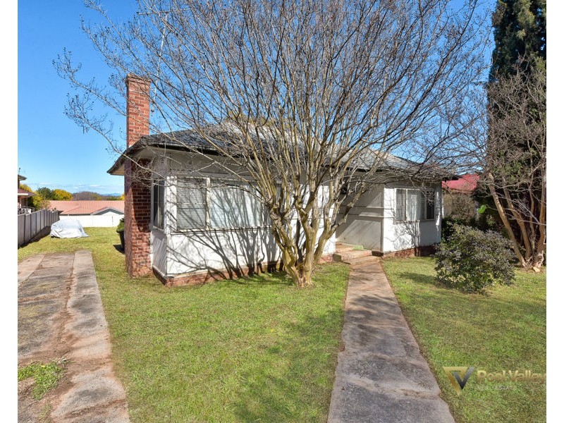 141 Johnston Street, Tamworth NSW 2340