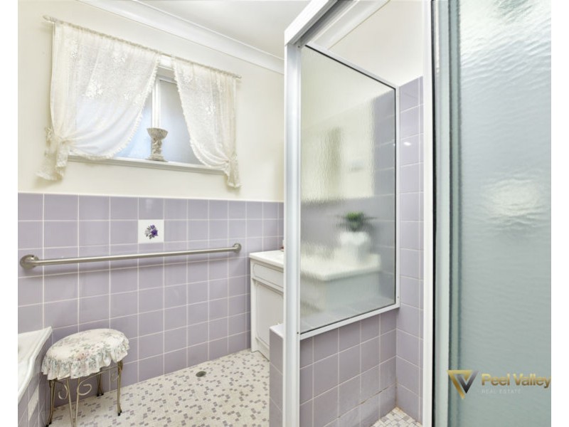 8 Erwin Street, Tamworth NSW 2340