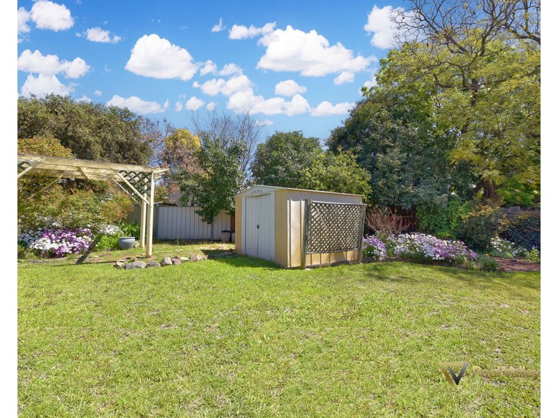 8 Erwin Street, Tamworth NSW 2340