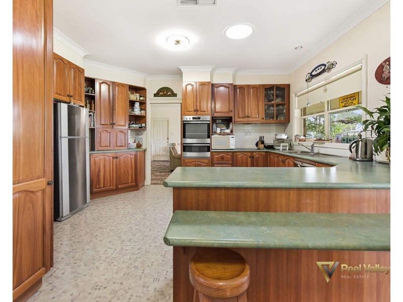 523 Burgmanns Lane, Tamworth NSW 2340
