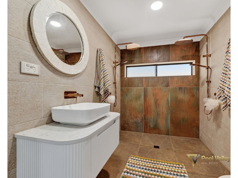 25 Murroon Road, Tamworth NSW 2340