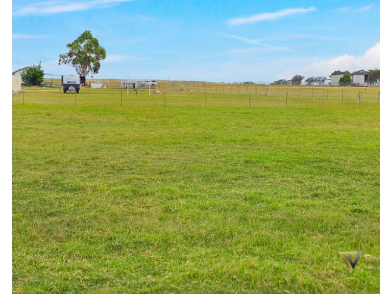 25 Murroon Road, Tamworth NSW 2340