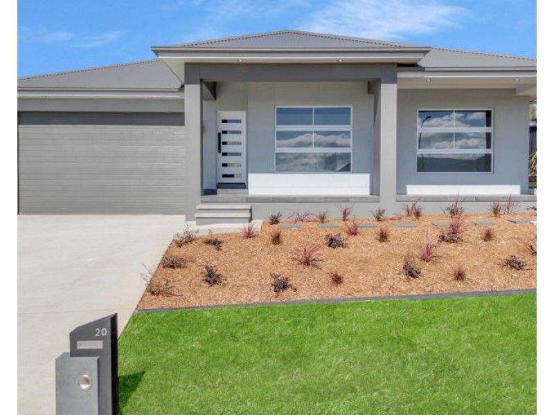 20 Currawong Drive, Tamworth NSW 2340