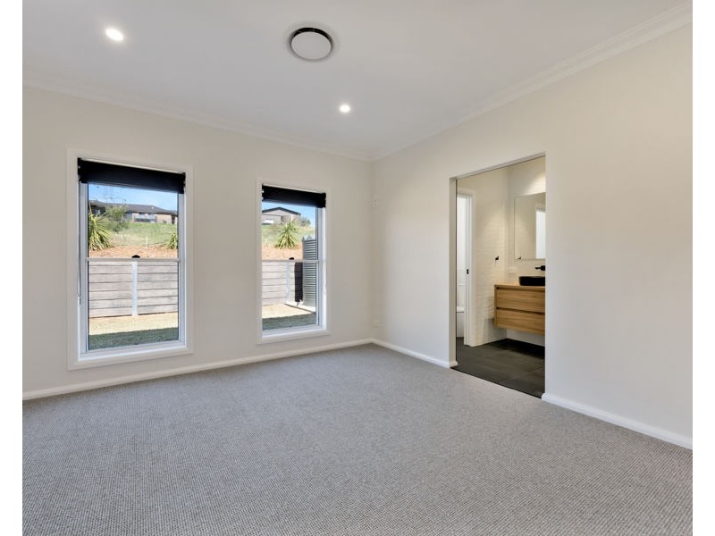 20 Currawong Drive, Tamworth NSW 2340