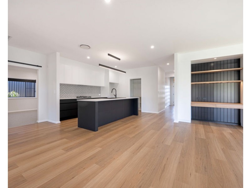 20 Currawong Drive, Tamworth NSW 2340