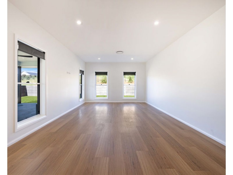 20 Currawong Drive, Tamworth NSW 2340