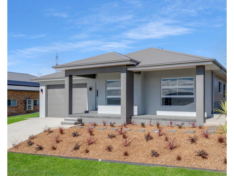 20 Currawong Drive, Tamworth NSW 2340