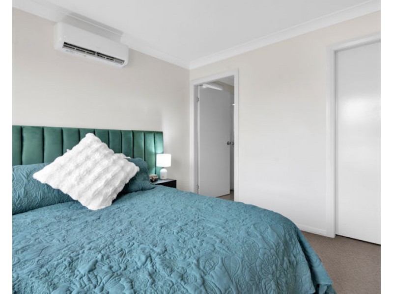 8 Barber Street, Kootingal NSW 2352