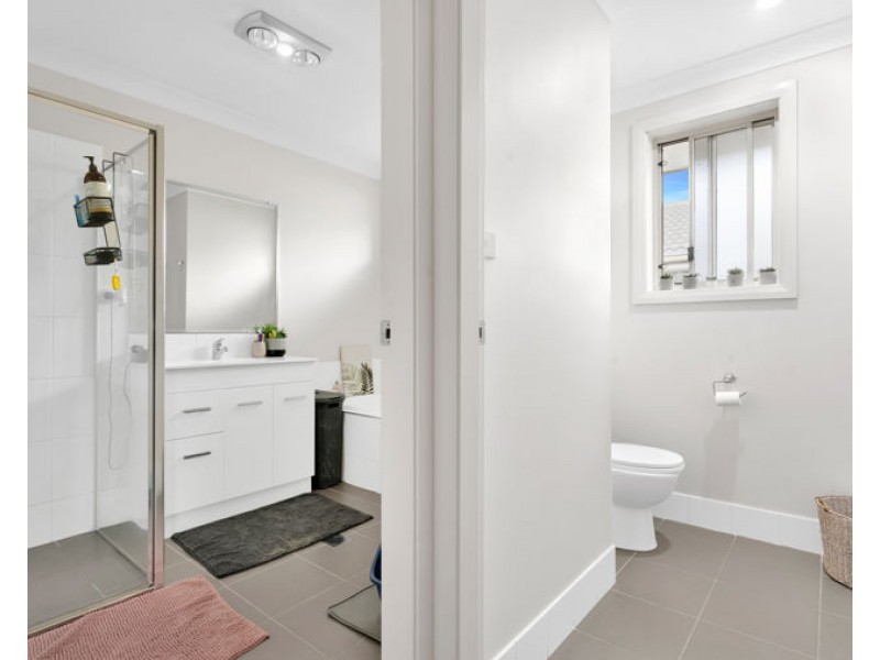 8 Barber Street, Kootingal NSW 2352