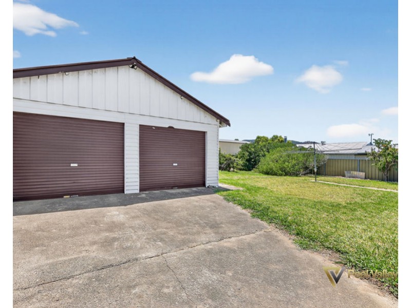 11 Kurrawan Street, Tamworth NSW 2340