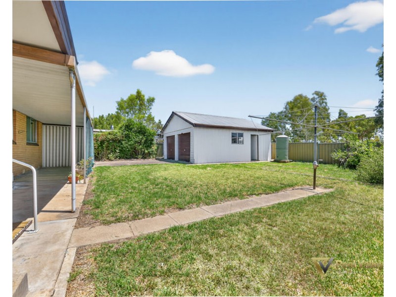 11 Kurrawan Street, Tamworth NSW 2340